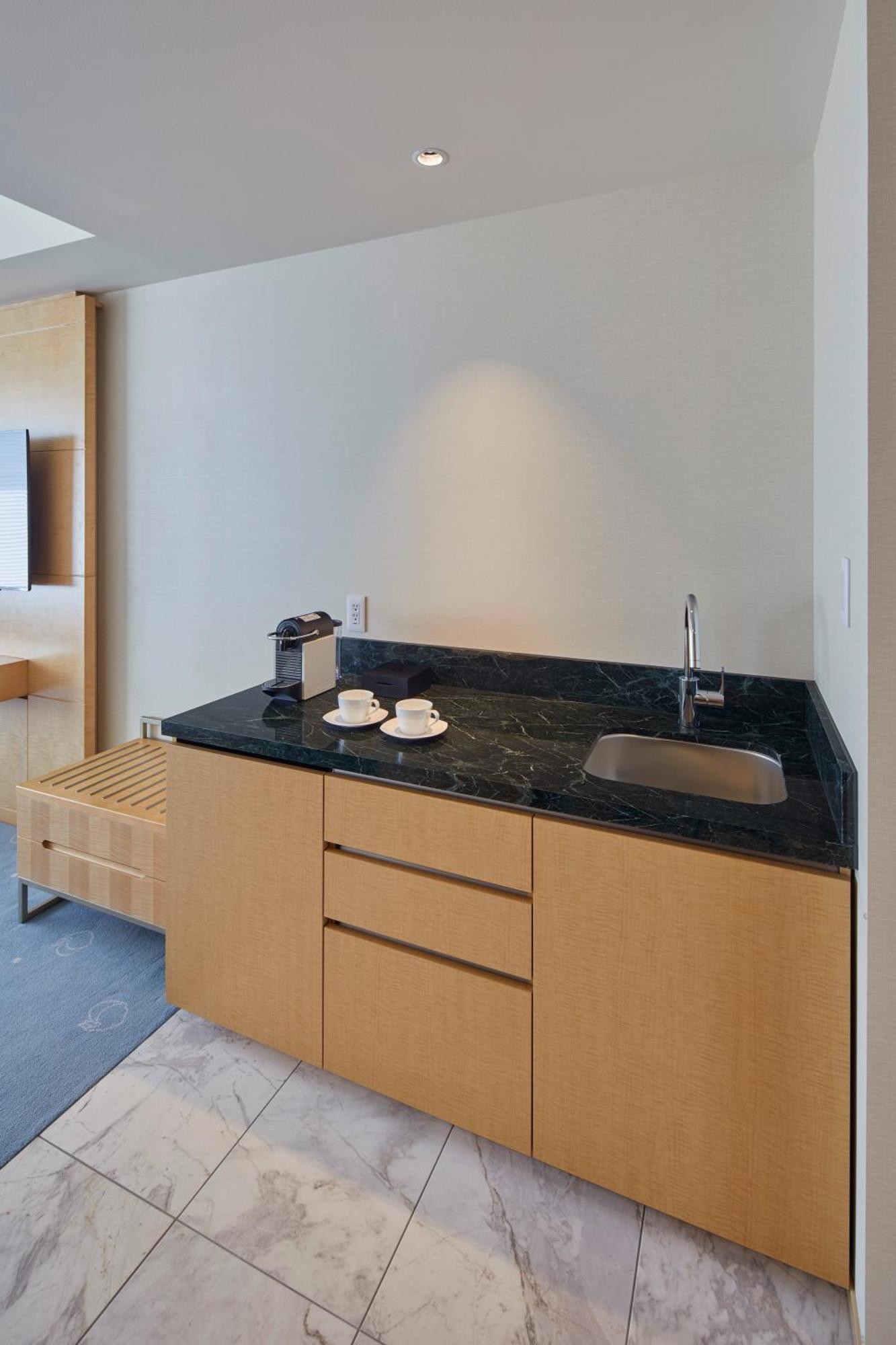 Premier Junior Suite Room,1533079531:JPEG